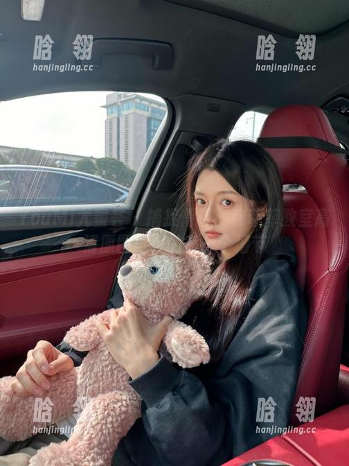 YouMi尤蜜荟 - 捕捉青春：穆菲菲教室高清原图写真的每一个细节
