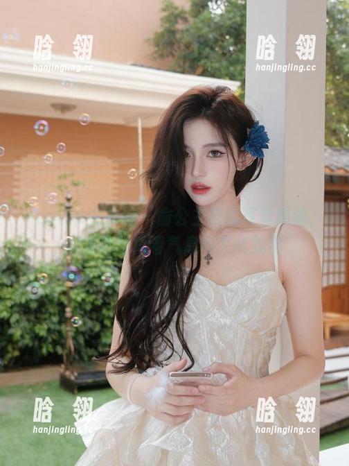 YouWu尤物馆 - 俞公主校园写真精选，美图尽显青春气息与文化氛围