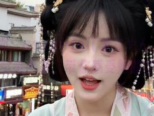 灵动瞬间：asagiriai(爱ちゃん)爱莉希雅写真壁纸合集，带你感受她的艺术魅力