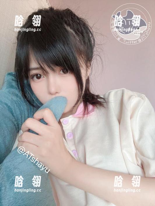 网盘分享：at鲨鱼浴室写真，揭示她背后的故事与创作灵感