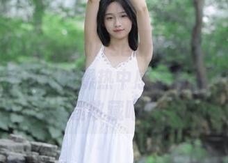 beautyleg – YuHsuan的夏日写真作品：让你在夏天的燥热中感受清凉，赶紧下载收藏吧！