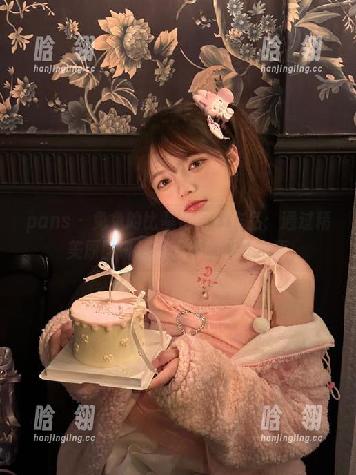 pans-兔兔 pans - 兔兔的比基尼写真作品:通过精美原图讲述属于她的夏日故事