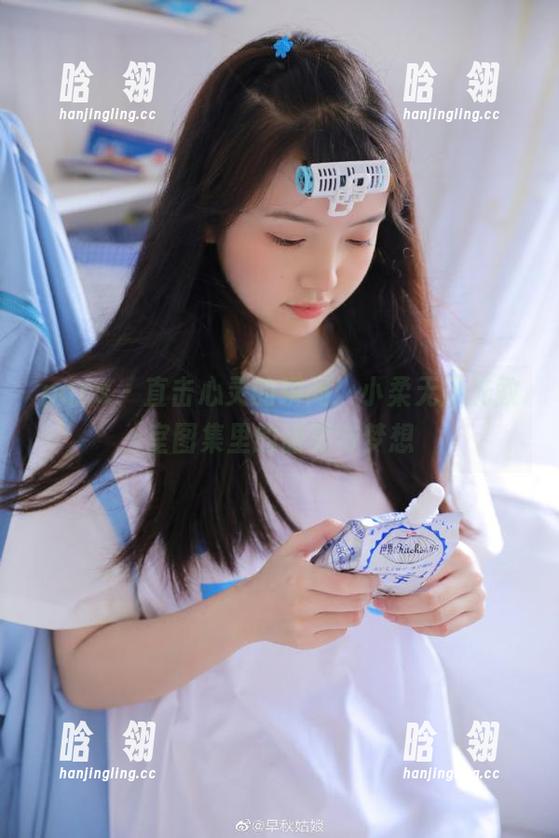pans-小柔 pans - 直击心灵的瞬间:小柔无圣光教室图集里的甜美与梦想