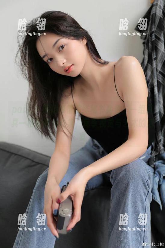 pans-熙媛 pans - 熙媛倾情演绎秘书角色:一组别具一格的图片合集,尽享视觉与艺术的盛宴