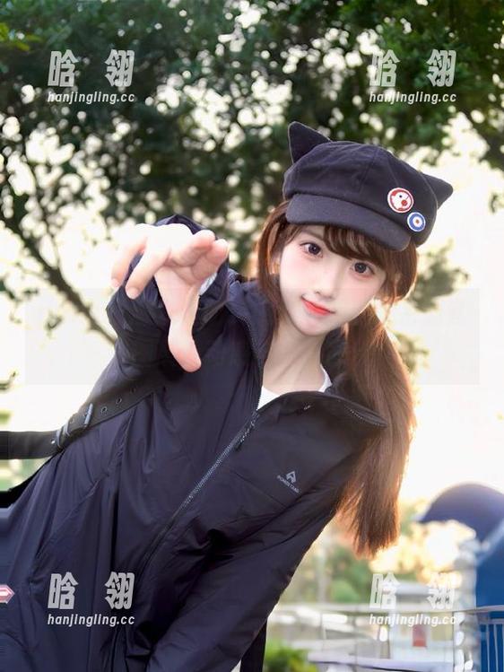 pans-英英 pans - 激发运动灵感,英英私拍系列套图展现动感与时尚同步