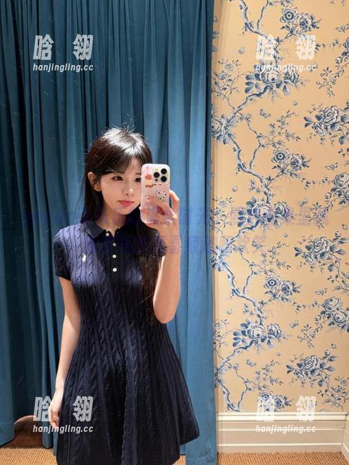 yeeun孙乐乐的温柔时光：照片合集里藏着满满的青春痕迹和欢笑
