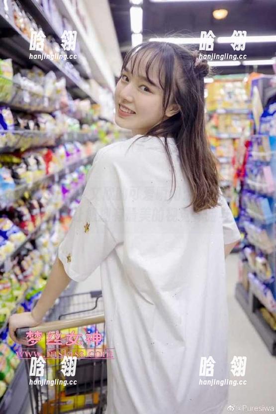 丝慕GIRL - 文欣的可爱瞬间：精美写真原图合集，让您拥有最美的视觉体验与享受