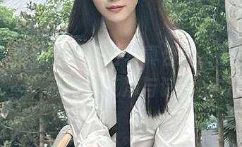 丽柜 – 观看兔子纯白写真合集，感受她作品中的纯净与诗意