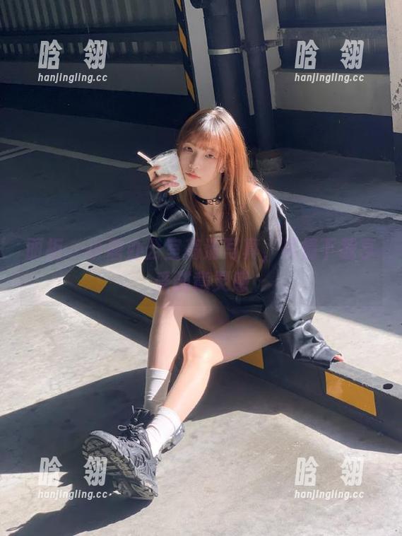 丽柜-小唐 丽柜 - 小唐办公室高清写真,尽情下载享受创意灵感