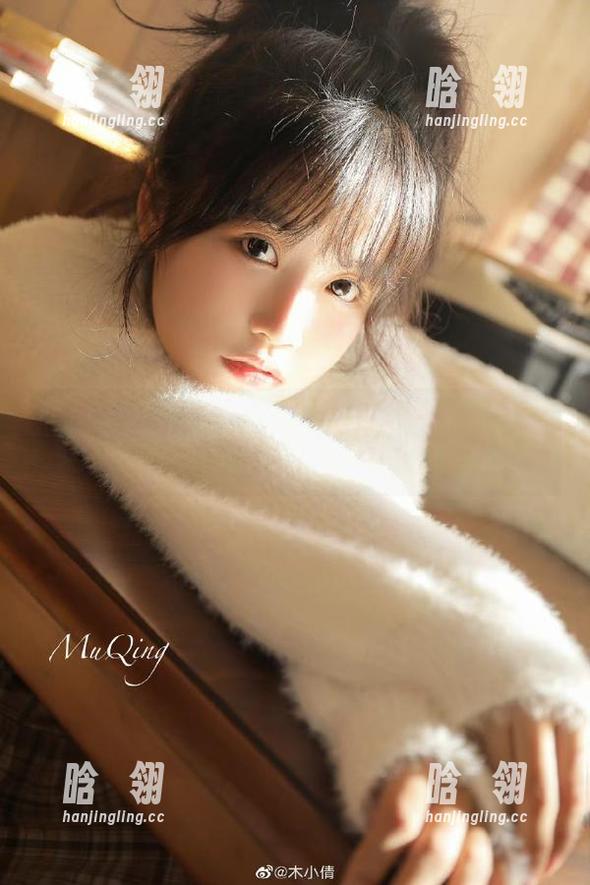 丽柜-左左 丽柜 - 左左的蕾丝魅影:精选写真记录青春的蜕变与优雅