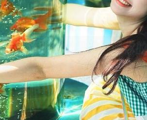 丽柜 – 让琳达的温柔图册温暖你的心，免费下载她的迷人写真作品！