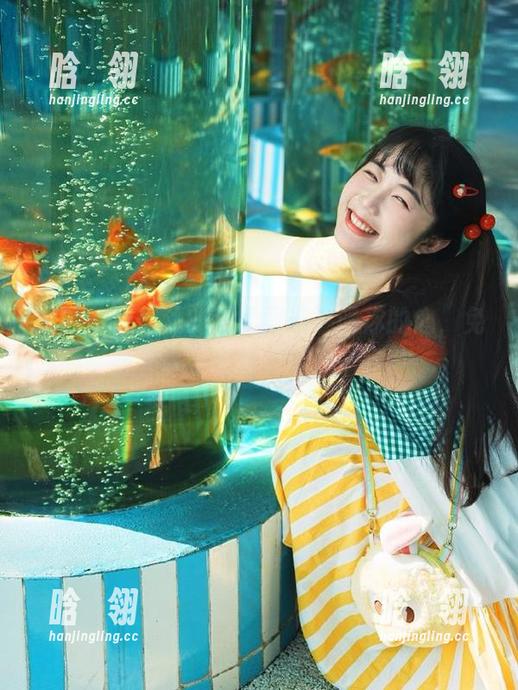 丽柜 - 让琳达的温柔图册温暖你的心，免费下载她的迷人写真作品！