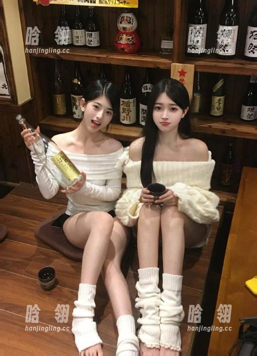 丽柜-苏黎 丽柜 - 苏黎的新作黑白写真在线发布,绝美美图等你来观赏!