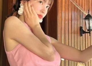 丽柜 – 自嘲不失优雅：英子的职业装精品图包精选大揭密！