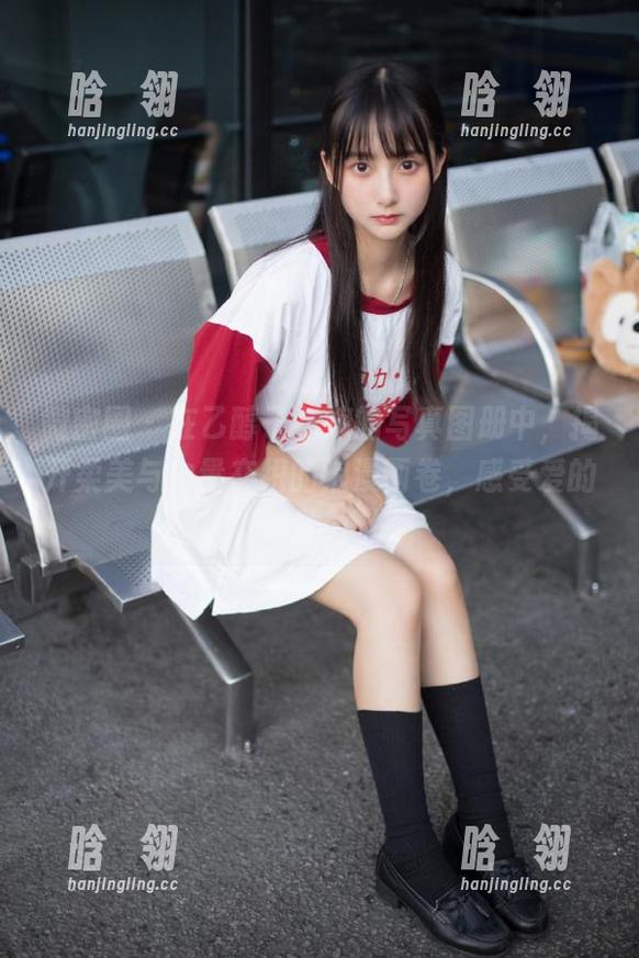 微密圈 - 在乙醇子花嫁的写真图册中，揭开柔美与力量交织的浪漫画卷，感受爱的魅力