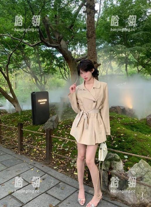 九柒喵 欢迎探索九柒喵学姐的写真艺术,图包展现青春无限可能!