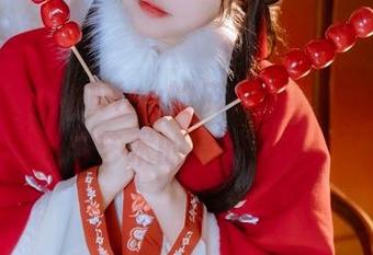 在线体验二佐Nisa的皮衣写真原图，时尚与艺术的完美结合