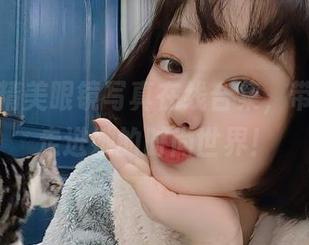 云溪溪精美眼镜写真在线合集，带你一起走进她的时尚世界！