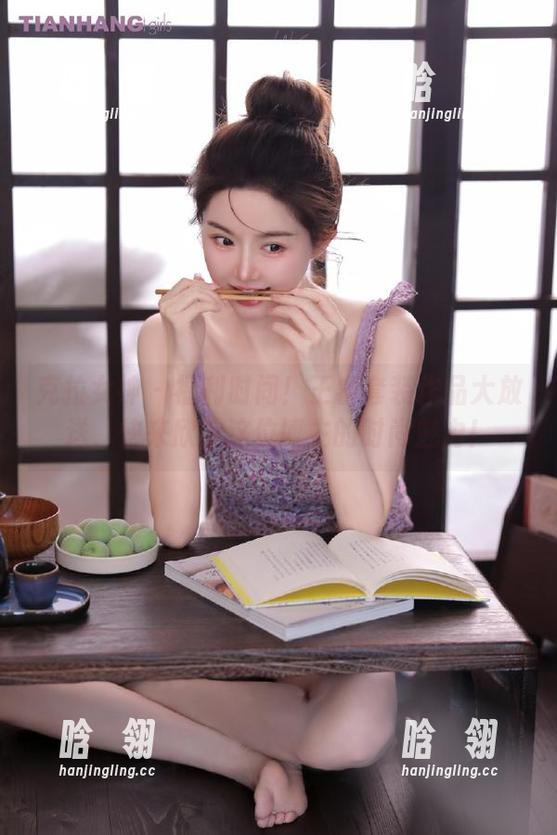 克拉女神 - 福利时间！王睿套装作品大放送，快来欣赏这位博主的时尚魅力！