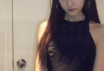 克拉女神 – 享受盈盈的艺术魅力：下载她的“死库水”写真原图资源