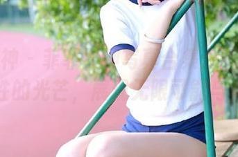 克拉女神 – 菲菲女神写真合集：折射出她个性的光芒，展现无限可能与美丽