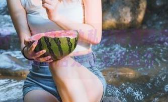 克拉女神 – 雅楠运动私拍啤酒酿成的美图，释放活力与无限魅力