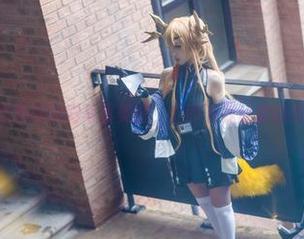刺青Poi高跟鞋系列精彩写真美图，立即下载让你的时尚灵感满满！