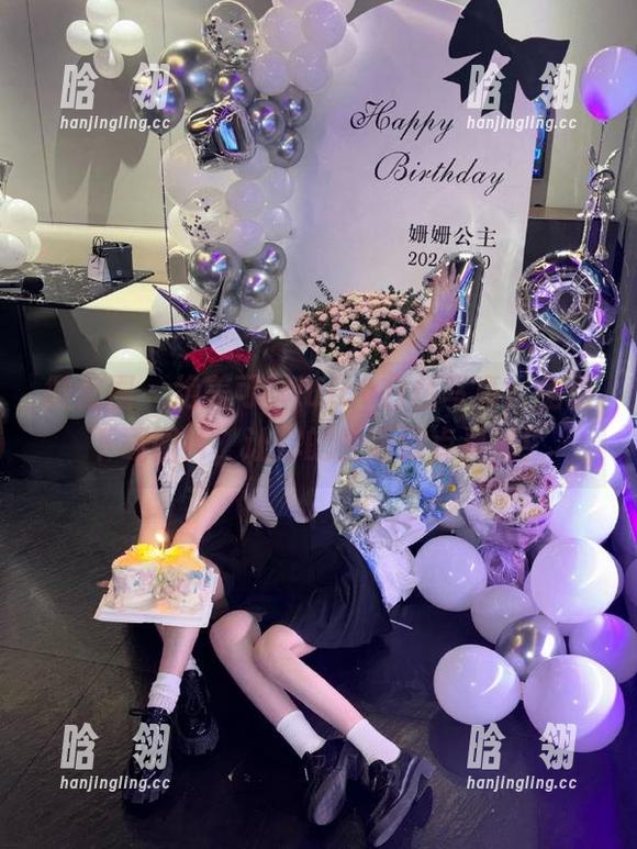 微密圈 - 绝美可馨juicy白色写真，免费下载图片，让你的生活添点灵感！