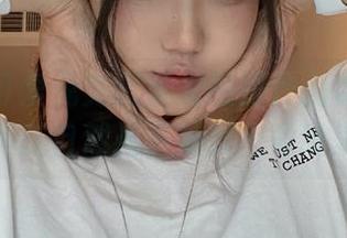 周叽是可爱兔兔无圣光旅拍作品赏析：如何在自然光下捕捉生命的美