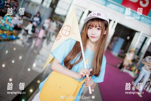 啾小妍Deer 职场风格与魅力并存,啾小妍Deer的职业装美图与照片带你领略职场时尚