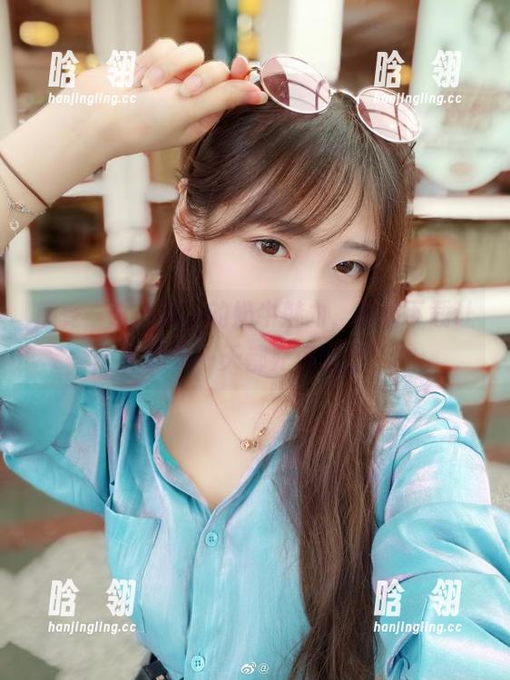 感受“啾小妍”的奶牛魅力，美图下载让你的每一天都充满活力！