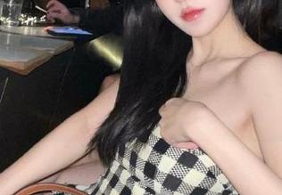 漫游喵糖映画，尽享全套洛里少女写真，体验甜美与可爱的完美结合