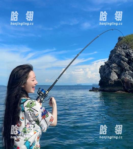嗲囡囡 - 无圣光与婚纱交织，SiByl李思宁为你带来不一样的美图盛宴