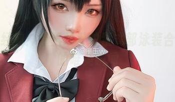 重温经典：墨玉M私拍紫式部泳装合集中的唯美瞬间