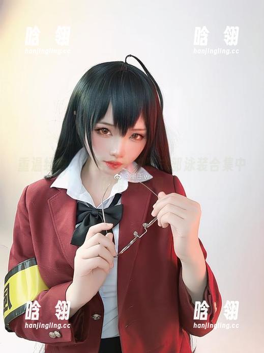 重温经典：墨玉M私拍紫式部泳装合集中的唯美瞬间