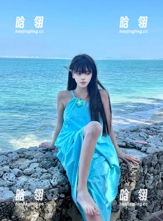 头条女神-周治宇 头条女神 - 免费下载周治宇白裙套图,让你在这里找到属于你的优雅灵感!
