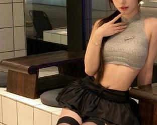 头条女神 – 幻雪儿女神的写真图包合集，重温那些令人心动的美丽瞬间
