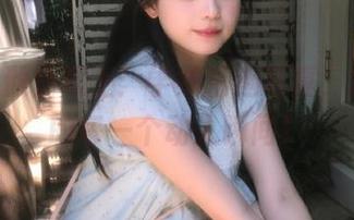 女主K倾情献上：学妹精选写真，捕捉她的每一个动人瞬间！
