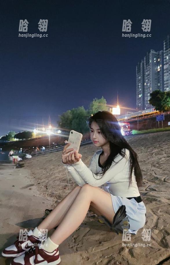 姜仁卿(강인경)全套油亮写真图包，绽放个性魅力，尽显时尚风采！