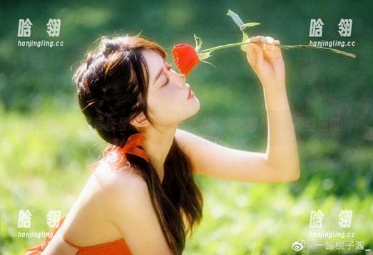 宋昱欣 微密圈 - 鉴赏宋昱欣的高跟鞋艺术,精彩图片作品不容错过