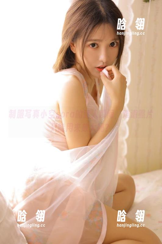 制服写真小空sora的迷人瞬间，难道照片只能用来放大吗？