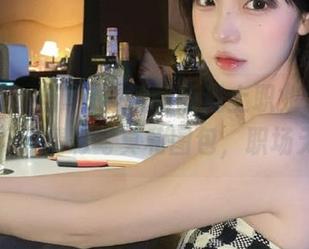 尤果网 – 当K8傲娇萌萌遇上职业装，激荡出无数精彩写真和图包，职场无敌！