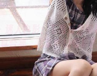 尤果网 – 迷人白影：下载乔依琳纯白系列写真合集，尽享她的摄影艺术