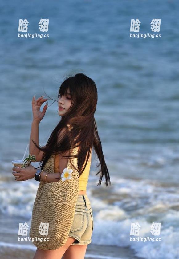 尤果网-含含 尤果网 - “含含学妹”的高清写真分享,展现青春的梦想与自由