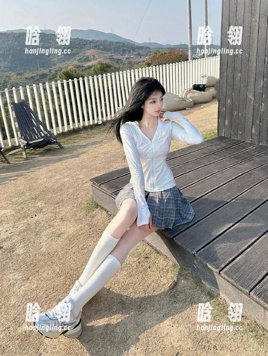 尤果网 - 探寻周妍希的厨娘创意：图库中的每一幅作品都让人忍俊不禁，笑翻全场！