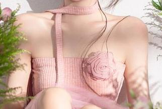 尤果网 – 温鈊怡的美腿写真等你来欣赏，尽享免费下载带来的视觉盛宴！