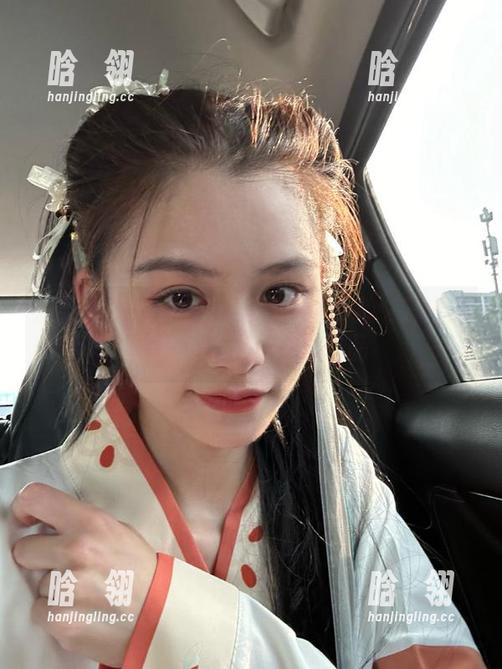 尤果网-萌汉药baby 尤果网 - 隐藏在无圣光中的故事:萌汉药baby女孩的写真作品