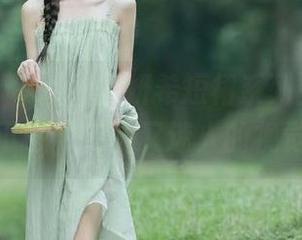 尤蜜荟 – Carol周妍希短裙系列图包，高清晰度下载，有趣又迷人的视觉体验！