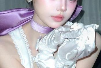 尤蜜荟 – 独特视角下的Sukki裸足全套图集，发现她在秋日阳光下的优雅与神秘，品味生活的细腻！