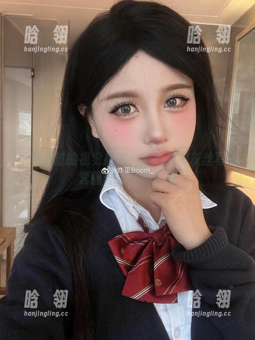 不容错过的视觉盛宴：您的蛋蛋灰丝写真套图合集精彩呈现